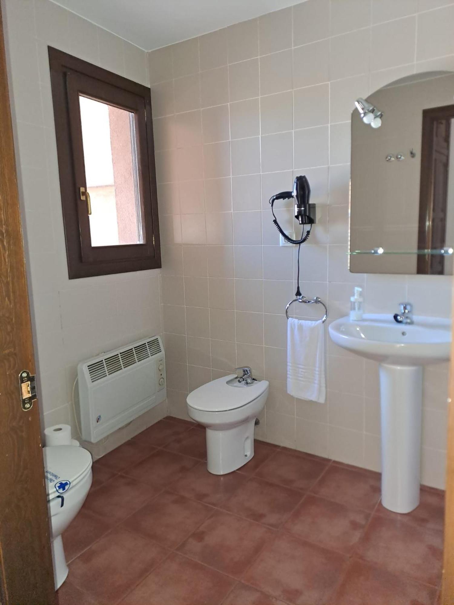 Delicias Hotel Peraltilla Luaran gambar